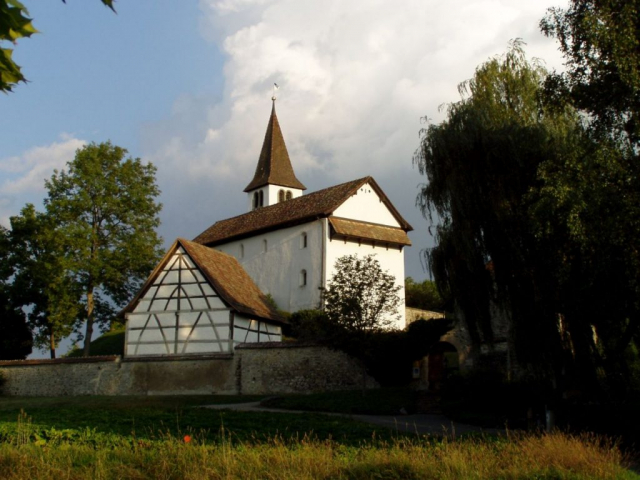 Die Bergkirche im Sommer